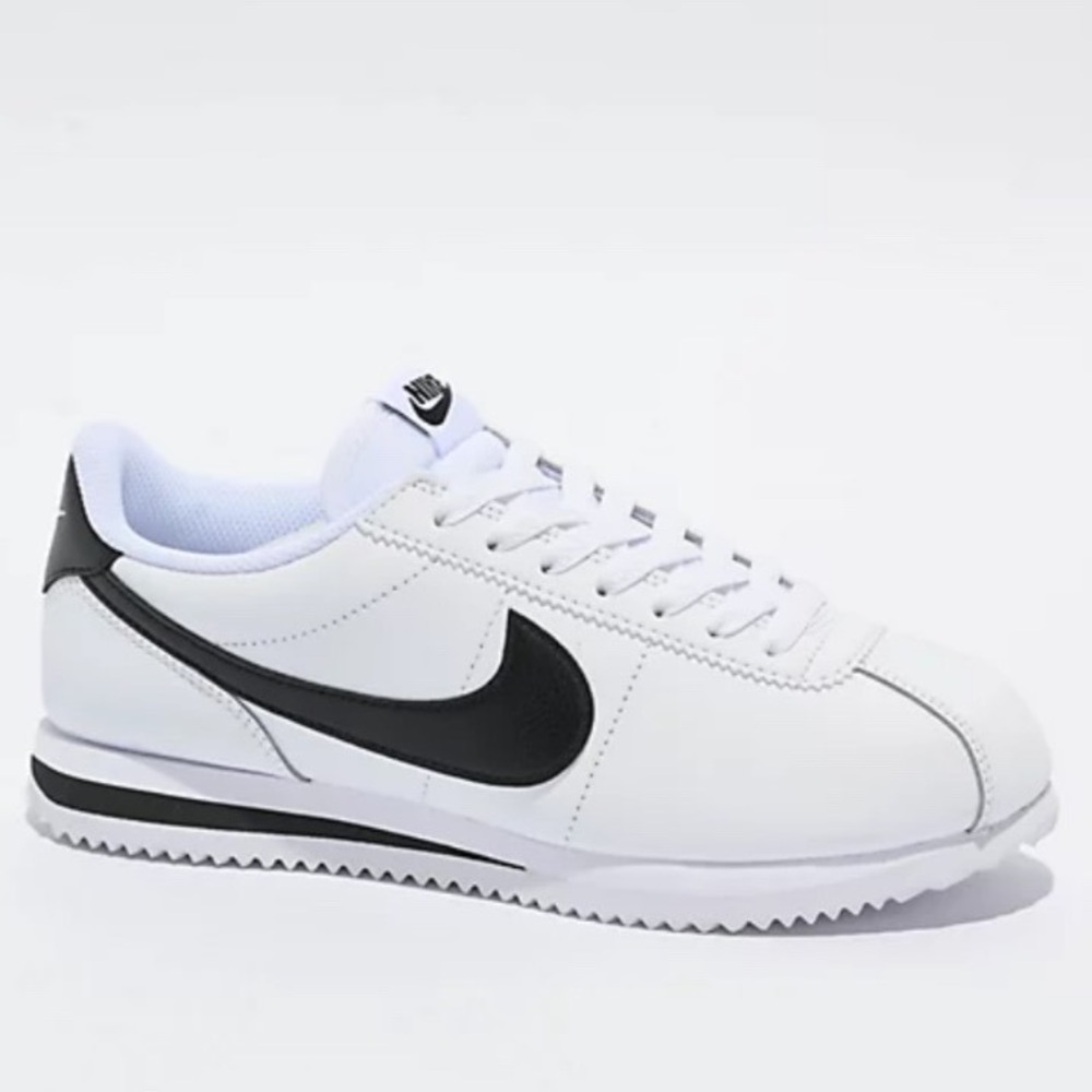 Nike Cortez Sneakers Womens 7.5 Sporty Preppy Tennis Shoe Preppy Leather‎